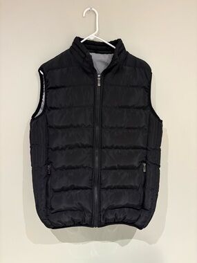 Men's Black Quilted Puffer Vest - Lightweight Layering
